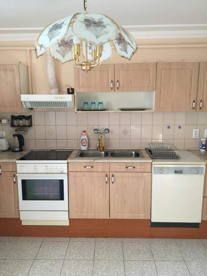 Stella Apartman Debrecen Extérieur photo