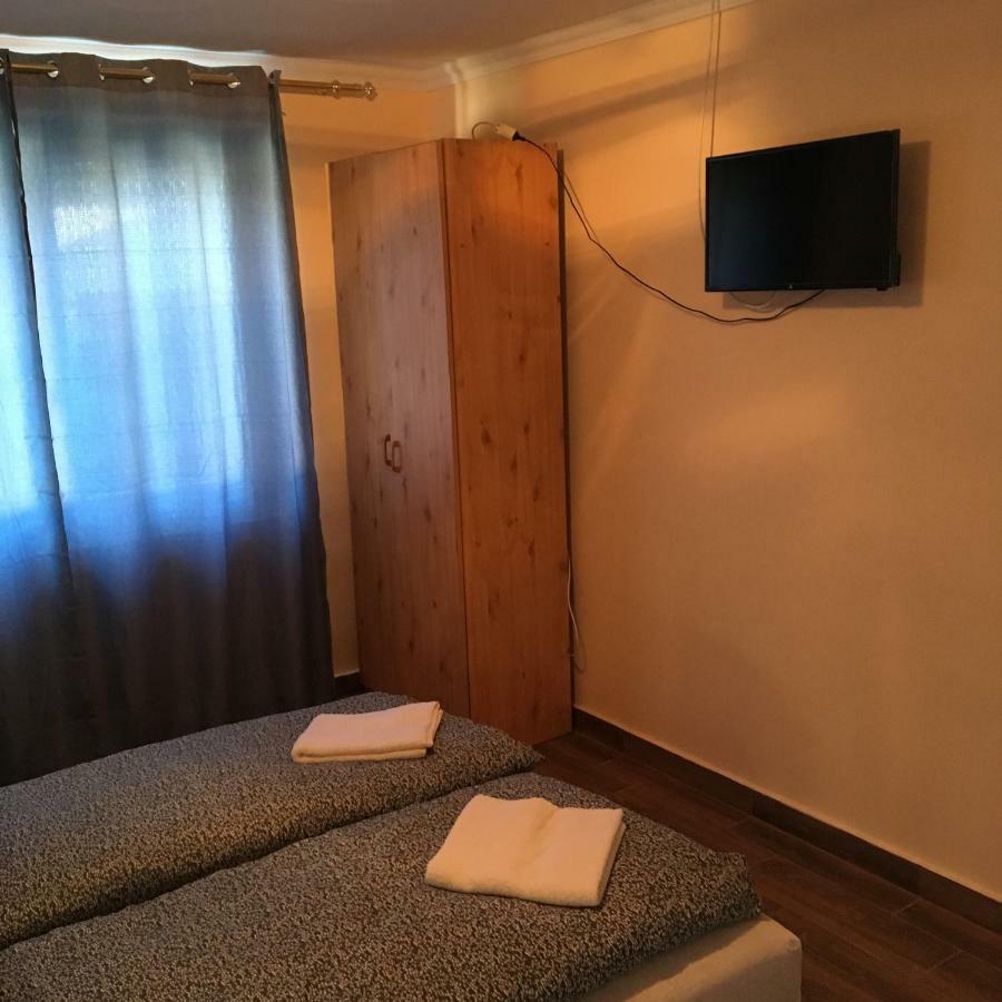 Stella Apartman Debrecen Extérieur photo