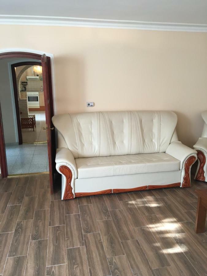 Stella Apartman Debrecen Extérieur photo